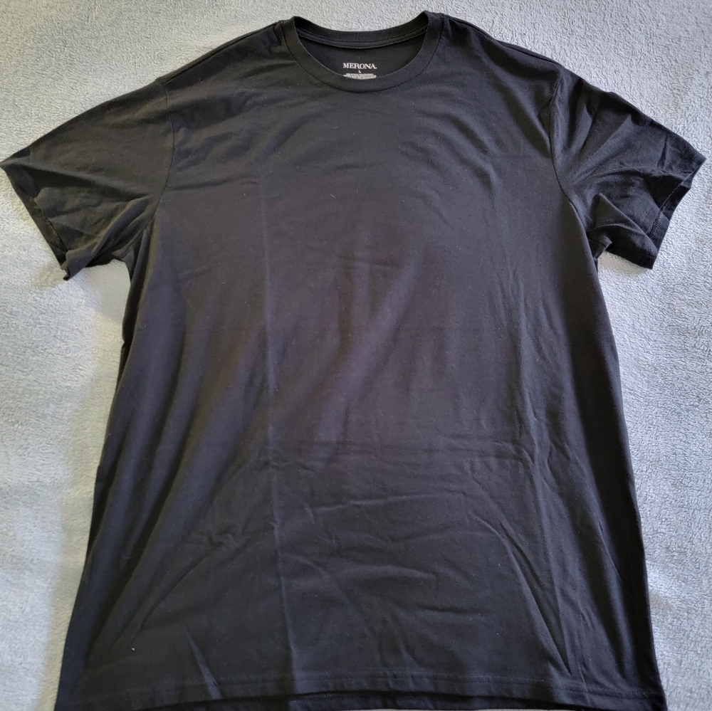 Merona Black TShirt Large Polyester blend